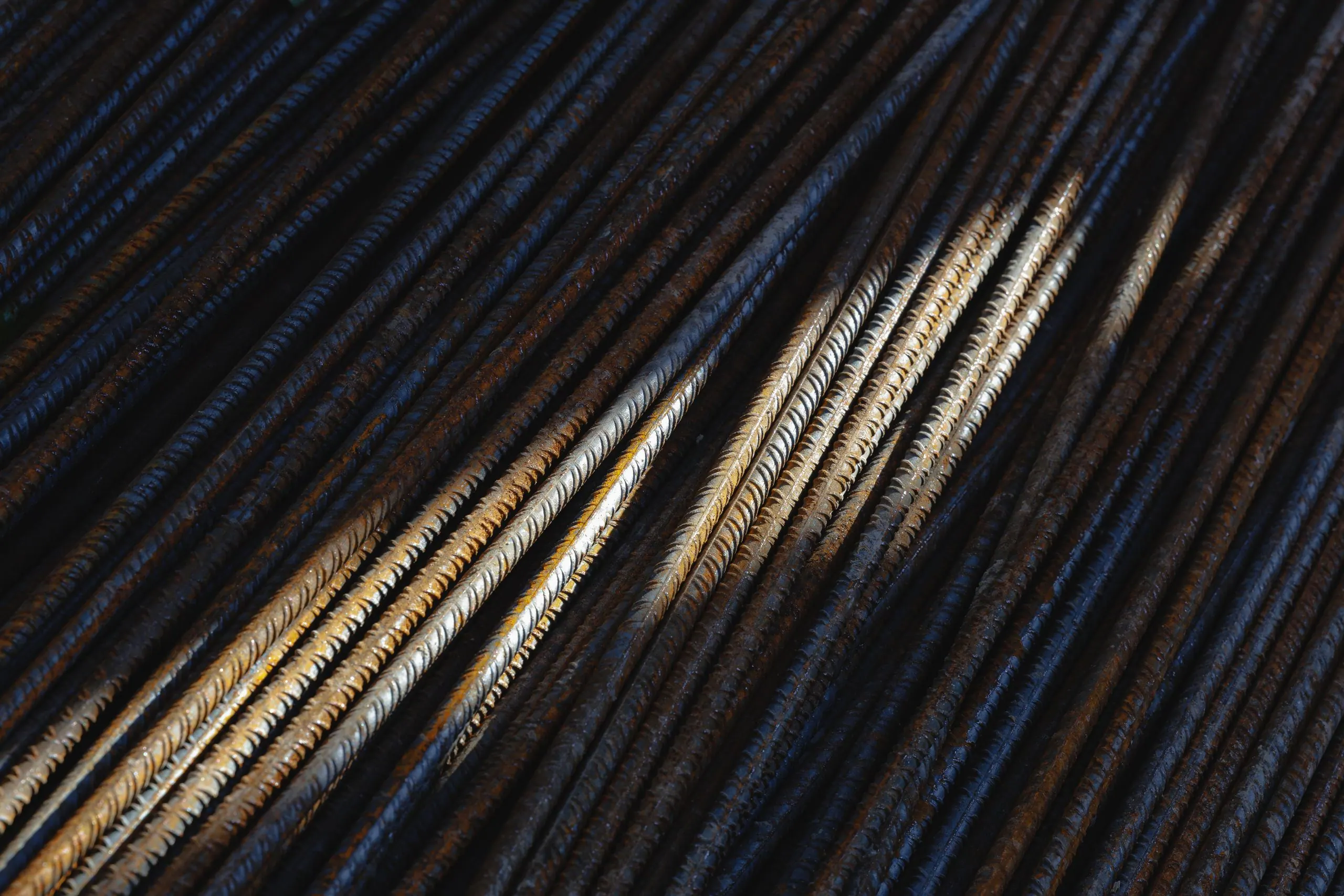 Grade 40 TMT rebar bundles in sunlight